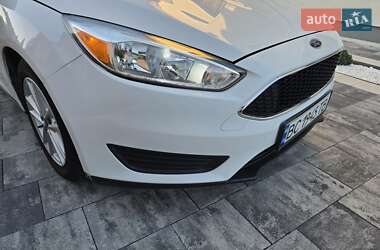 Седан Ford Focus 2015 в 