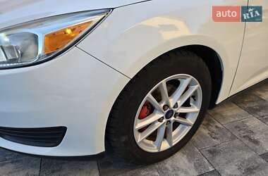 Седан Ford Focus 2015 в 