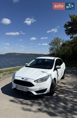 Седан Ford Focus 2017 в Киеве