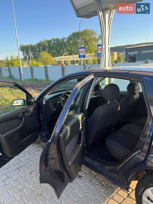 Хэтчбек Ford Focus 2002 в Львове