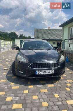 Седан Ford Focus 2015 в Винниках