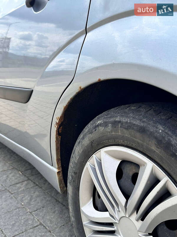 Универсал Ford Focus 2004 в Тячеве