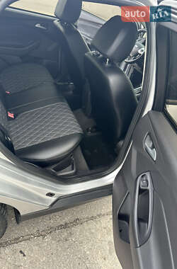 Седан Ford Focus 2013 в 