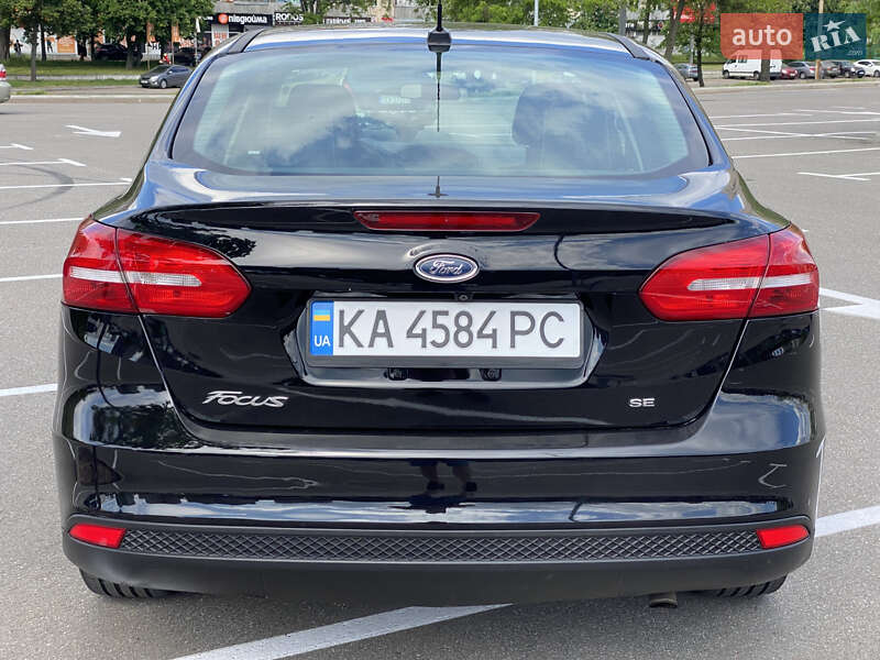 Седан Ford Focus 2016 в Киеве