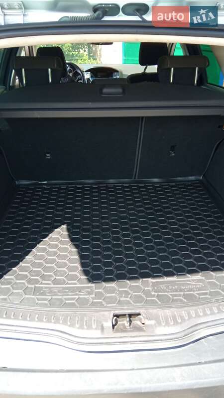 Універсал Ford Focus 2011 в Нових Санжарах