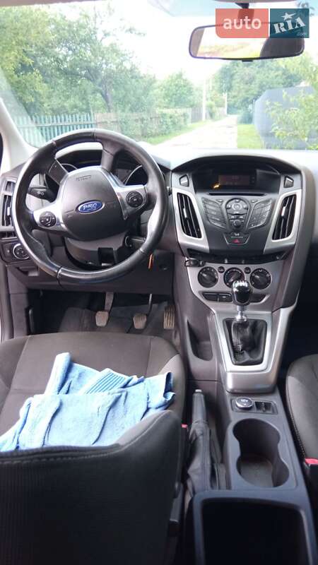 Універсал Ford Focus 2011 в Нових Санжарах