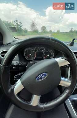 Хэтчбек Ford Focus 2007 в 