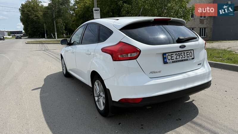 Хэтчбек Ford Focus 2016 в Черновцах