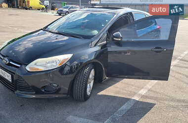 Хэтчбек Ford Focus 2014 в 