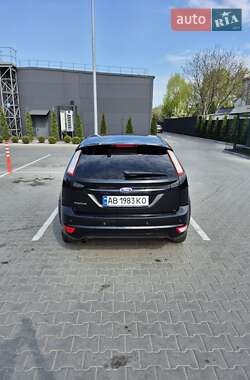 Хэтчбек Ford Focus 2009 в 