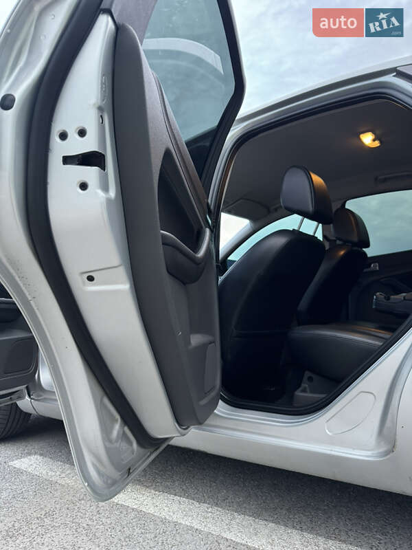 Хэтчбек Ford Focus 2005 в Львове