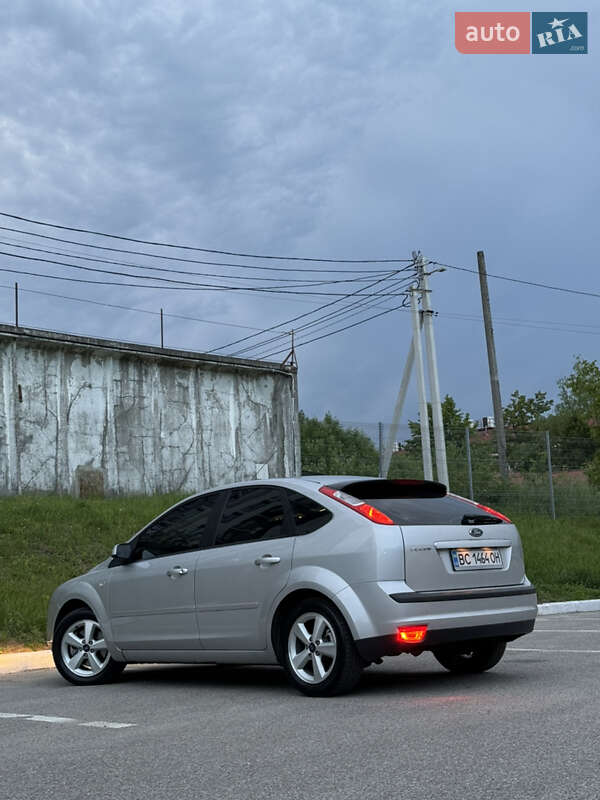 Хэтчбек Ford Focus 2005 в Львове