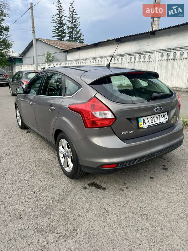 Хэтчбек Ford Focus 2012 в Киеве
