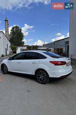 Седан Ford Focus 2017 в 