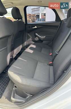 Седан Ford Focus 2017 в 