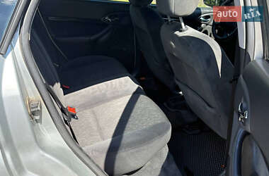 Седан Ford Focus 2001 в 