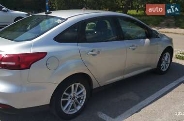 Седан Ford Focus 2016 в 