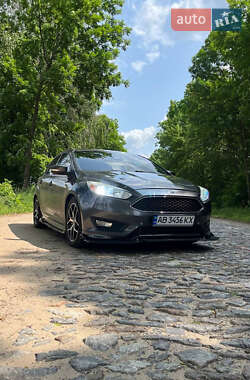 Хэтчбек Ford Focus 2015 в Виннице