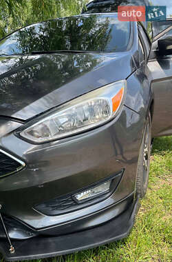 Хэтчбек Ford Focus 2015 в 