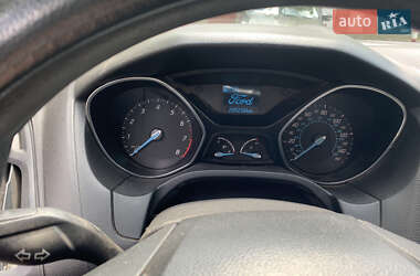 Седан Ford Focus 2011 в 
