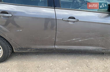 Седан Ford Focus 2011 в 