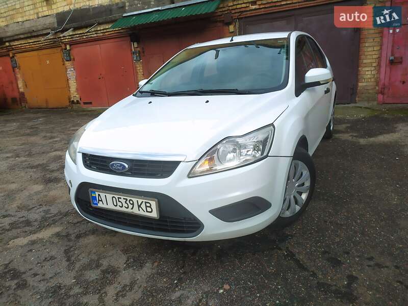 Хэтчбек Ford Focus 2011 в Киеве