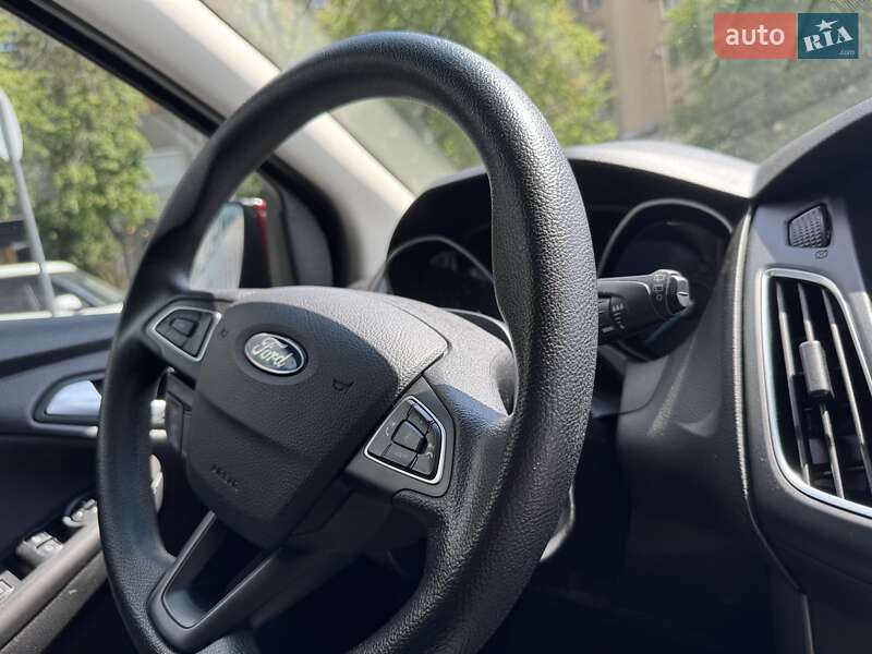 Хэтчбек Ford Focus 2017 в Харькове