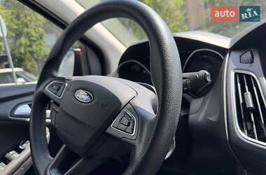 Хэтчбек Ford Focus 2017 в 