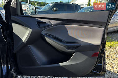 Седан Ford Focus 2013 в 