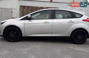 Хэтчбек Ford Focus 2016 в 