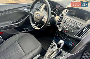 Седан Ford Focus 2015 в 