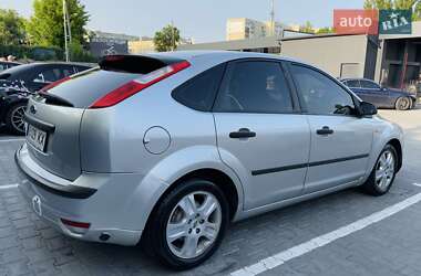 Хэтчбек Ford Focus 2007 в 