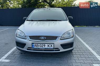 Хэтчбек Ford Focus 2007 в 