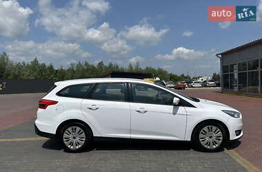 Универсал Ford Focus 2016 в 