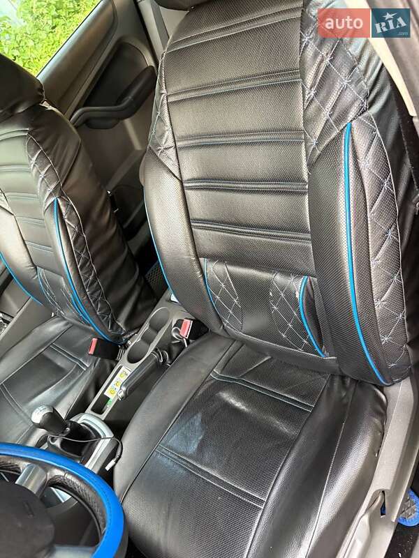 Хэтчбек Ford Focus 2007 в Киеве