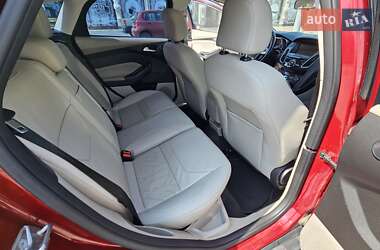 Хетчбек Ford Focus 2015 в 