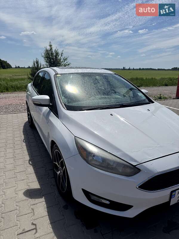 Седан Ford Focus 2017 в Киеве