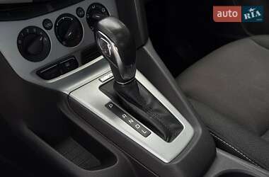 Седан Ford Focus 2011 в 