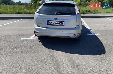 Хэтчбек Ford Focus 2010 в 
