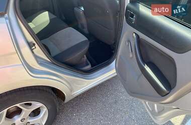 Хэтчбек Ford Focus 2010 в 