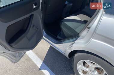 Хэтчбек Ford Focus 2010 в 