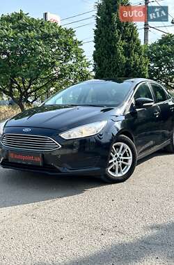 Седан Ford Focus 2015 в Сумах