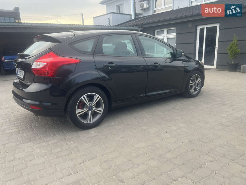 Хэтчбек Ford Focus 2014 в Нововолынске