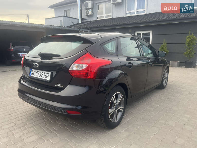 Хэтчбек Ford Focus 2014 в Нововолынске