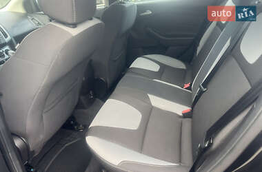 Хэтчбек Ford Focus 2014 в 