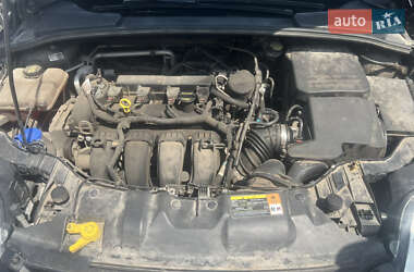 Хэтчбек Ford Focus 2014 в 