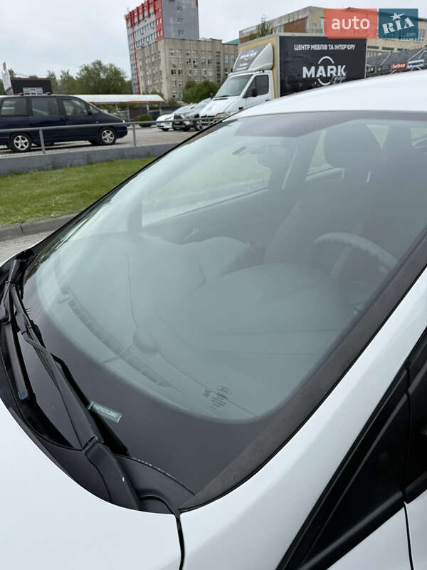 Хэтчбек Ford Focus 2013 в Львове