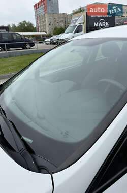 Хэтчбек Ford Focus 2013 в 