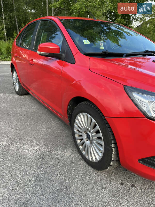 Хэтчбек Ford Focus 2009 в Звягеле