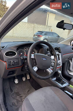 Хэтчбек Ford Focus 2007 в 